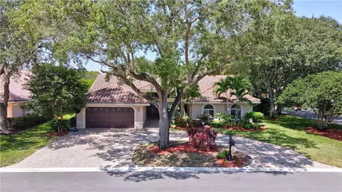 9645 NW 60th Dr, Parkland, FL 33076