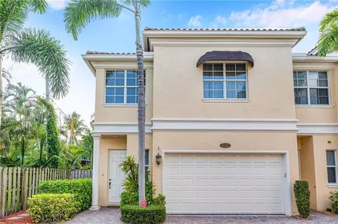 1520 NE 7th #*, Fort Lauderdale, FL 33304