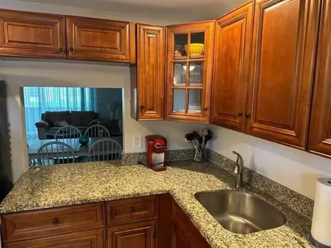 441 NW 76th Ave #103, Margate, FL 33063