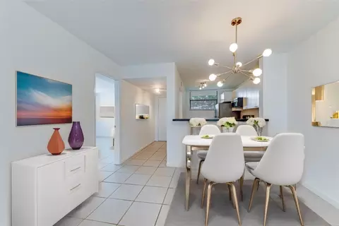114 Lake Emerald #310, Oakland Park, FL 33309