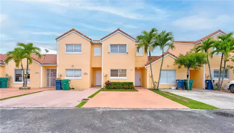 12590 NW 11th Ter, Miami, FL 33182