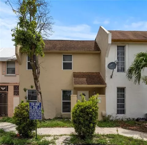 1361 Seaview, North Lauderdale, FL 33068
