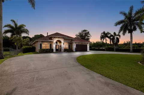 5701 SW 210 Ter, Southwest Ranches, FL 33332