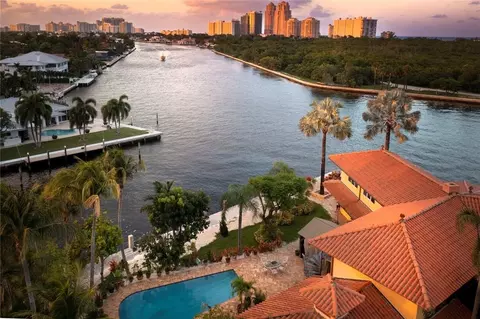 2763 NE 17th St, Fort Lauderdale, FL 33305
