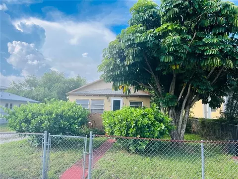 1252 NW 69 St, Miami, FL 33147