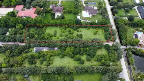 13801 Luray Rd, Southwest Ranches, FL 33330