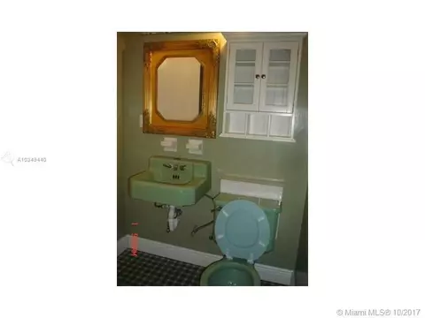 Bath - 9324 Abbott Ave, Surfside, FL 33154 photo 5 of 7
