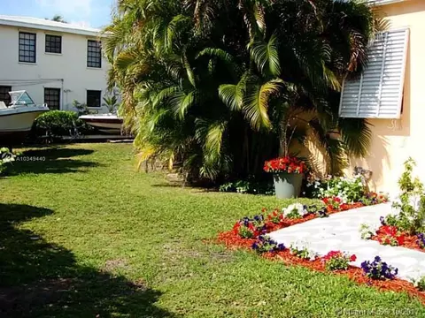 Exterior - 9324 Abbott Ave, Surfside, FL 33154 photo 3 of 12