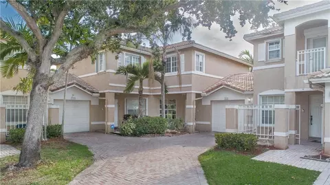 2231 NW 170th, Pembroke Pines, FL 33028