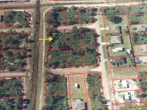 4626 Laura, Lehigh Acres, FL 33971