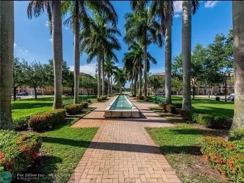 1228 SW 147th #1228, Pembroke Pines, FL 33027