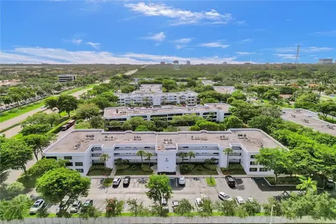 1490 Sheridan #27A, Hollywood, FL 33020
