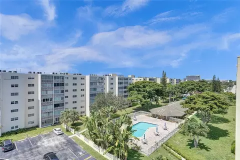 1001 NE 14th #702, Hallandale Beach, FL 33009