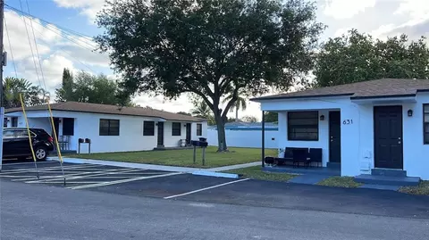 627 SW 6th Ter, Hallandale Beach, FL 33009