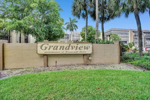 2800 N 46th Ave #A304, Hollywood, FL 33021
