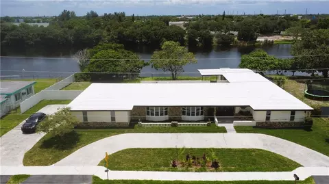 2929 NW 24th, Oakland Park, FL 33311