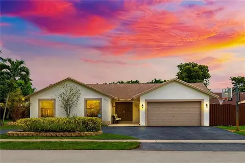 9590 NW 17th, Plantation, FL 33322