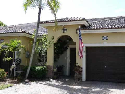 1215 NE 32 #1215, Homestead, FL 33033