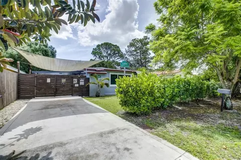 1106 NW 7th Ter, Fort Lauderdale, FL 33311