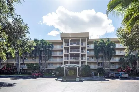 804 Cypress Grove Ln #109, Pompano Beach, FL 33069