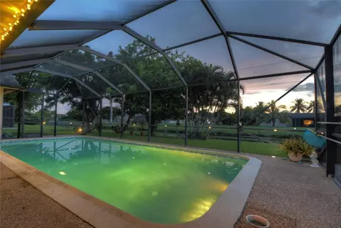 1301 NW 75th Ter, Plantation, FL 33313