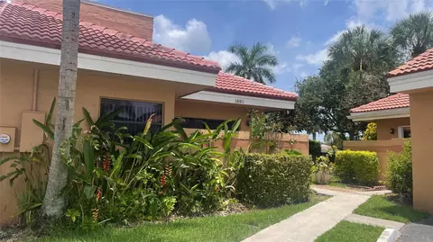 1690 SW 120th #1, Pembroke Pines, FL 33025