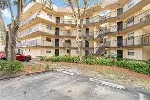 6555 W Broward Blvd #207, Plantation, FL 33317