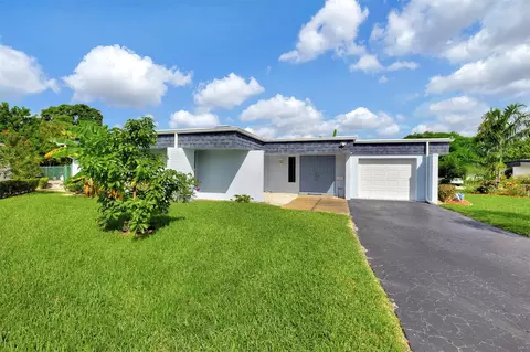 4411 Queen Palm Ln, Tamarac, FL 33319
