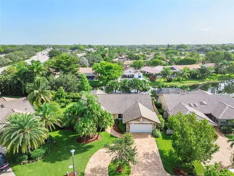 10787 NW 5th Pl, Coral Springs, FL 33071