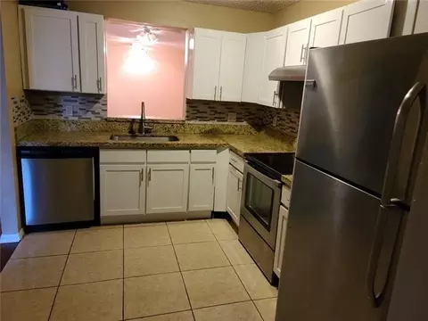 8011 Southgate Blvd #L8, North Lauderdale, FL 33068