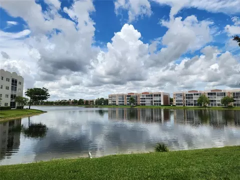 7739 Southampton #104, Tamarac, FL 33321