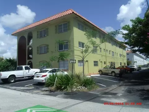 1100 NE 9th Ave #207, Fort Lauderdale, FL 33304