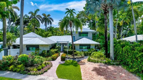 417 NE 17th Way, Fort Lauderdale, FL 33301