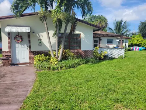 6035 Grant, Hollywood, FL 33024
