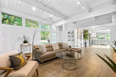 2024 NE 4th Ave, Wilton Manors, FL 33305