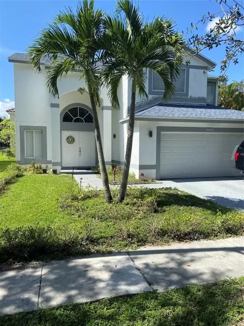 8860 SW 10th St, Pembroke Pines, FL 33025