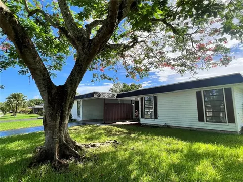 7909 NW 71st Ave, Tamarac, FL 33321