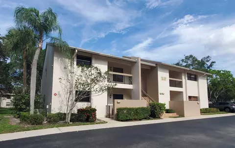 4522 NW 20th St #475, Coconut Creek, FL 33066