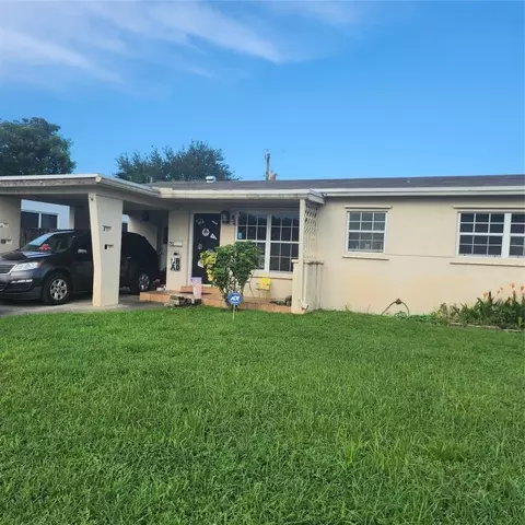 741 N 72nd Way, Hollywood, FL 33024