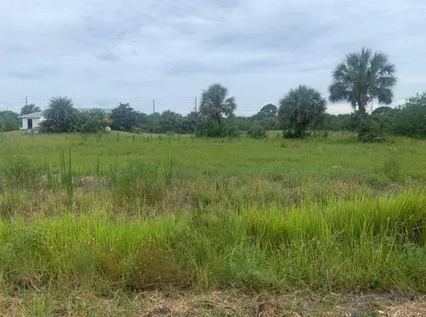 2456 SW Bimini Ave, Palm Bay, FL 32908
