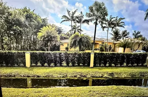 14160 Luray Rd, Southwest Ranches, FL 33330