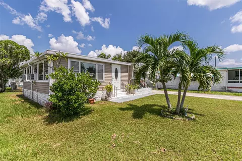 8531 SW 18th Pl, Davie, FL 33324