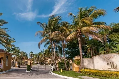 9630 NW 2nd #6-308, Pembroke Pines, FL 33024