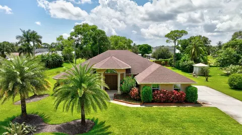 2072 SE Westmoreland Blvd, Port Saint Lucie, FL 34952