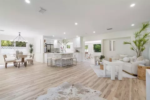 1786 NE 37, Oakland Park, FL 33334