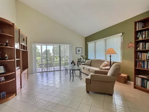 8710 Azalea Ct #204, Tamarac, FL 33321