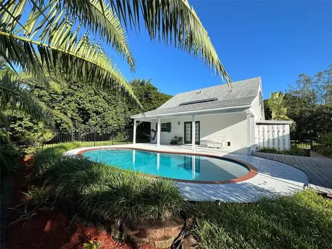 12970 SW 52 St, Southwest Ranches, FL 33330