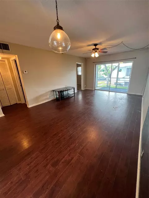 2551 W Golf Blvd #212, Pompano Beach, FL 33064