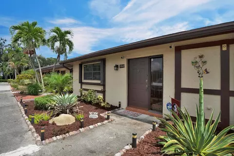 3842 Farragut St #3842, Hollywood, FL 33021