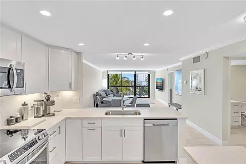 4800 E Bayview Dr #603, Fort Lauderdale, FL 33308